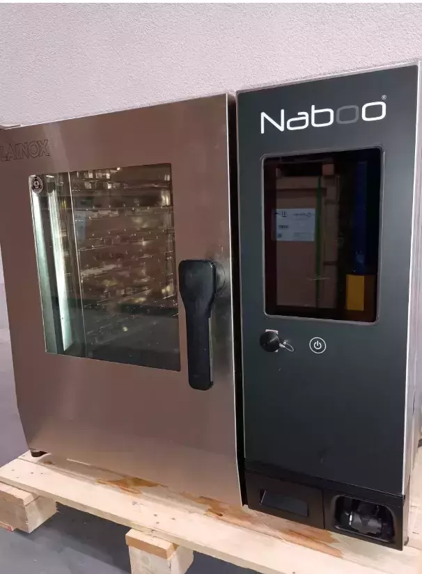 Piec Lainox Naboo Boosted 6x GN1/1 z bojlerem sondą, systemem myjącym, zasilaniem okapu, zestawem wędzarniczym, zewnętrznym  gniazdem sondy SN: LA0201690088 1